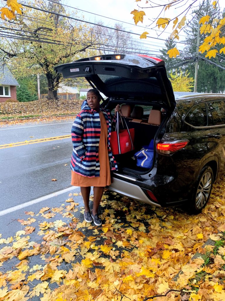 blessing bras delivery in the Toyota Highlander for world kindness day 2020