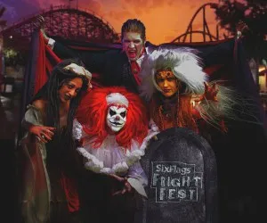 Six Flags Fright Fest is Back! 7